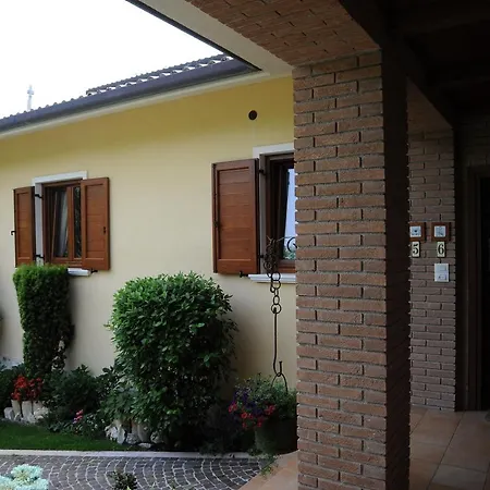 Affittacamere Very Cozy In The Center Of 3*