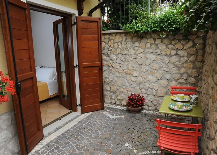 Very Cozy Apartment In The Center Of Rome 3*